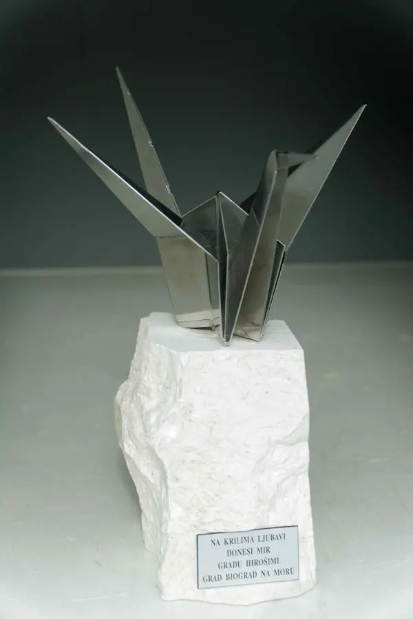 Metal paper crane